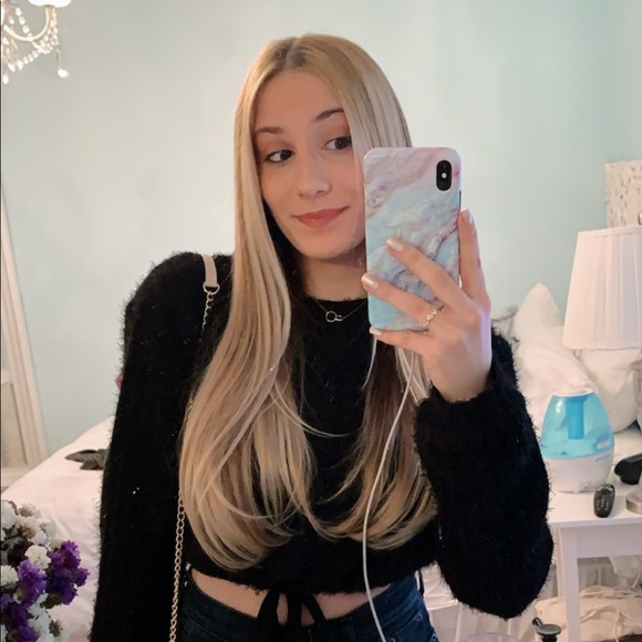 Meet your Posher, Allison - Picture 1 of 1